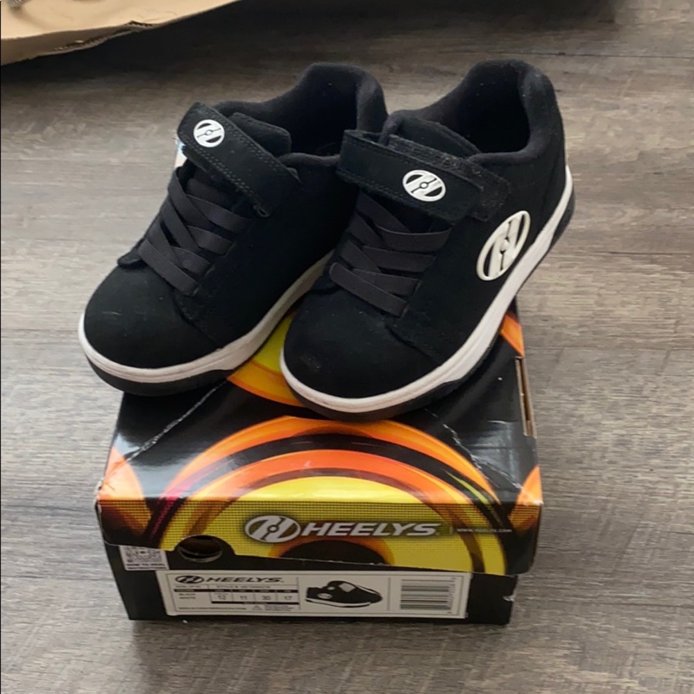 Boys Heelys